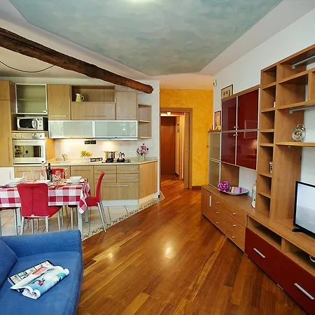 Casa Nel Bosco Apartamento Desenzano del Garda