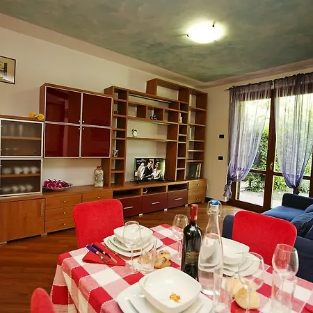 Casa Nel Bosco * Desenzano del Garda